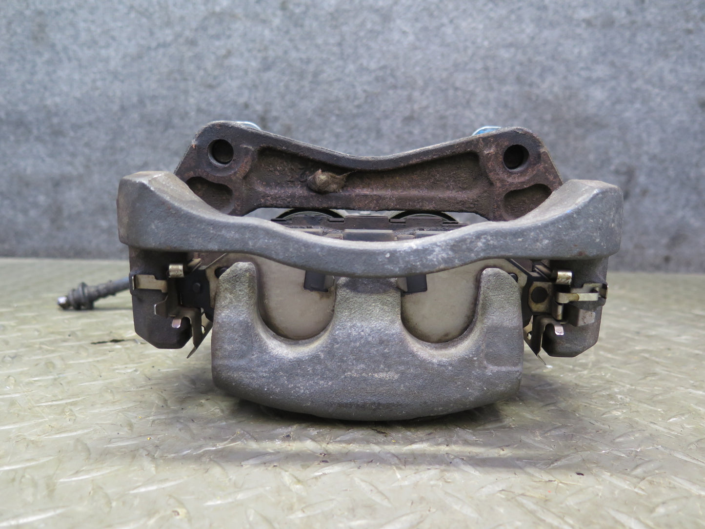 2014-2020 Infiniti QX60 AWD Front Left & Right Brake Caliper Set of 2