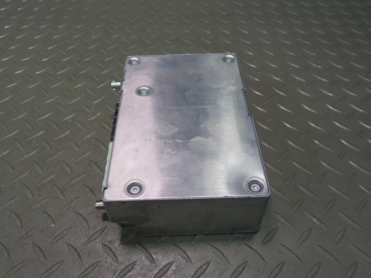 2004-2006 Cadillac XLR Communication Radio Audio Receiver Unit Module