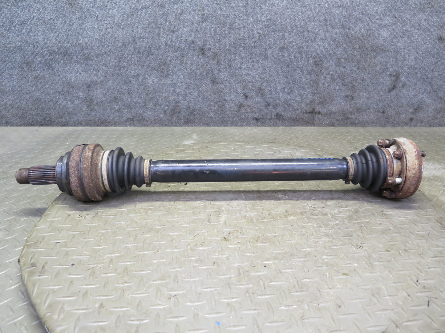 10-13 BMW E90 E92 335Xi AWD M/T Rear Right Suspension Axle Shaft 7599526 OEM