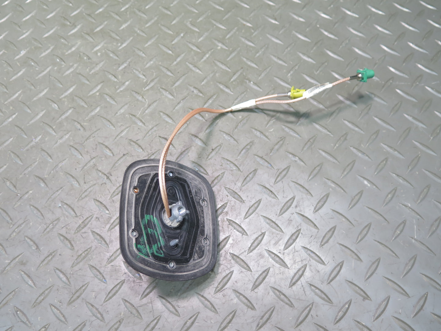 2004-2005 Cadillac XLR Rear Trunk Mounted Radio Shark Antenna