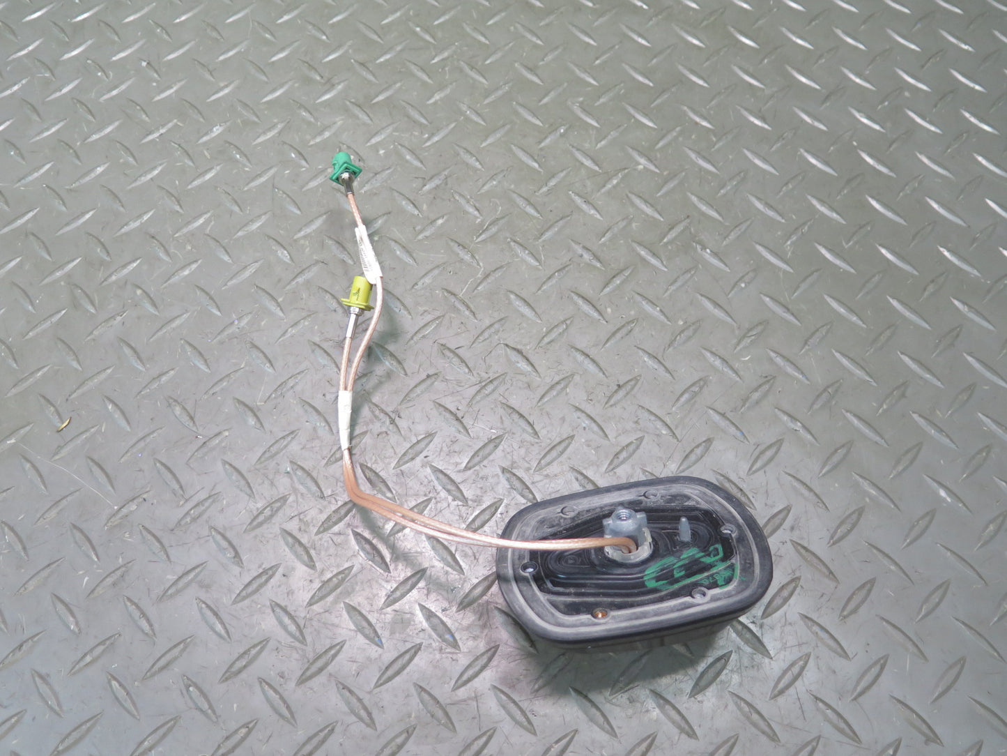 2004-2005 Cadillac XLR Rear Trunk Mounted Radio Shark Antenna