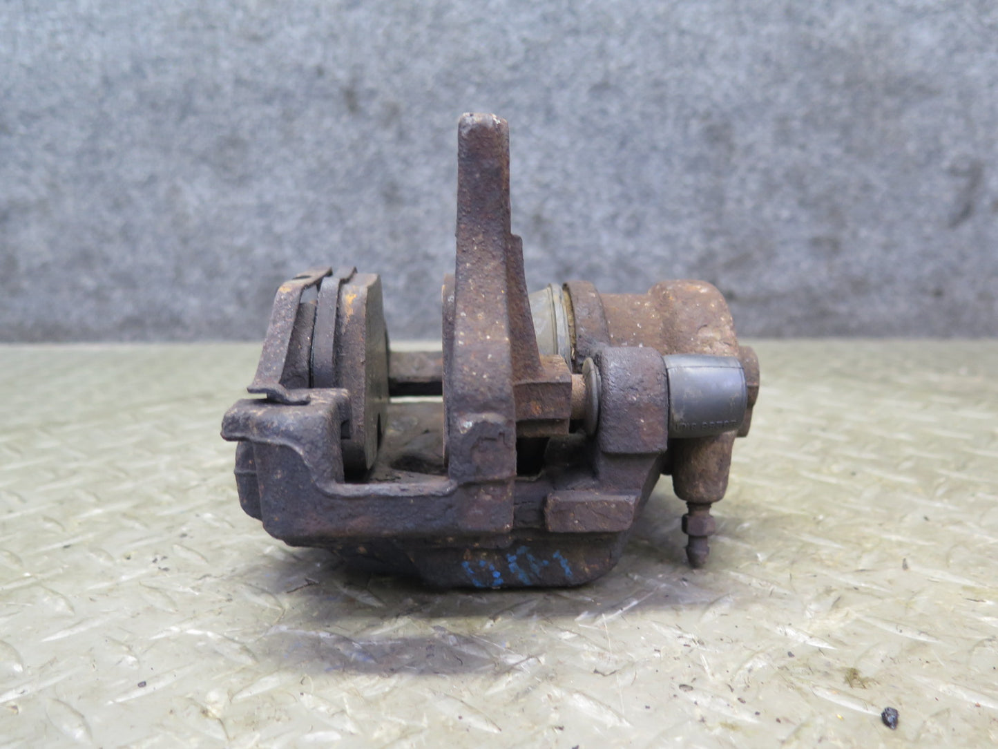 07-13 BMW E90 E92 335xi AWD Set of 2 Rear Left & Right Brake Caliper OEM