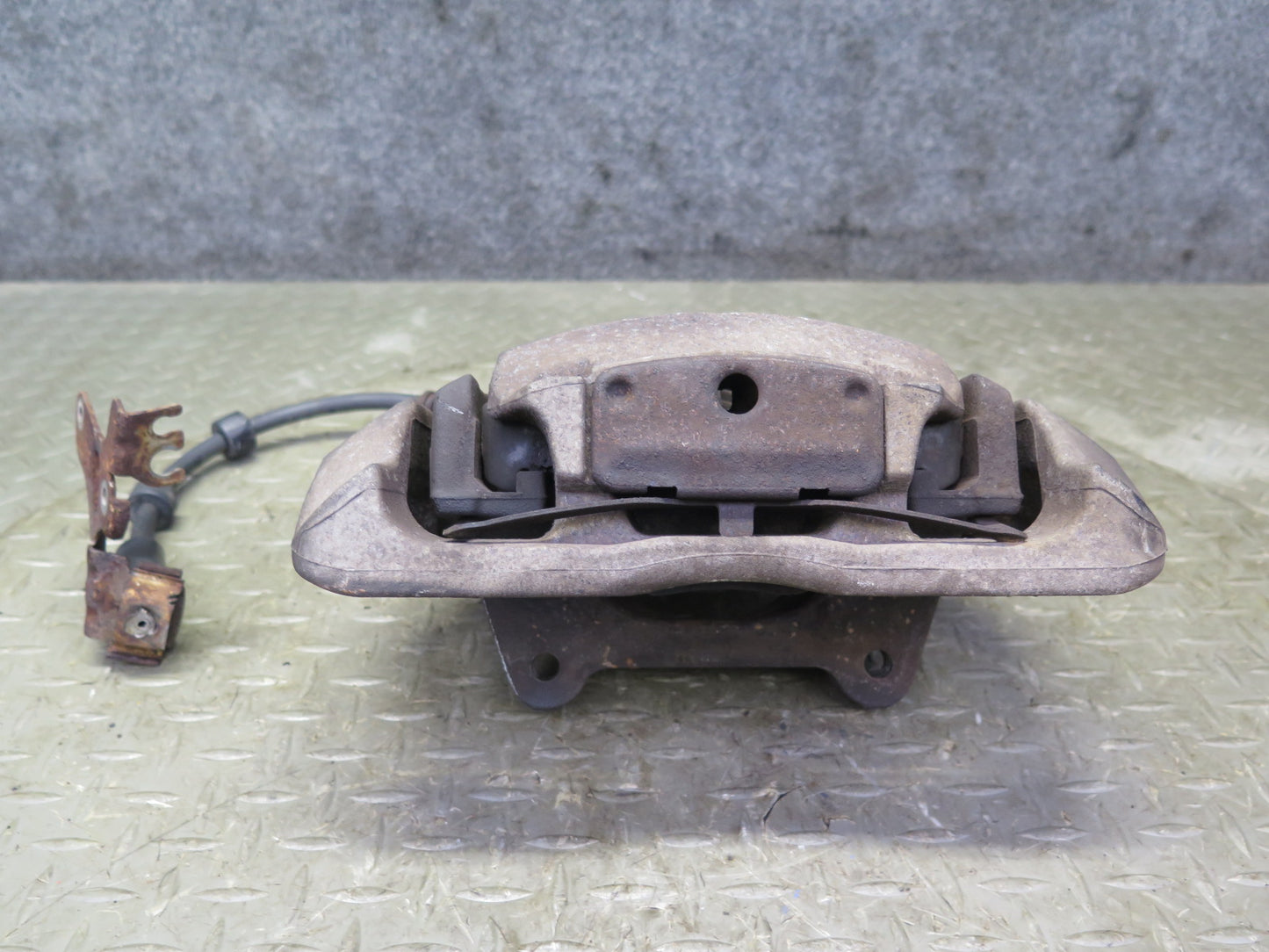 07-13 BMW E90 E92 335xi AWD Set of 2 Front Left & Right Brake Caliper 129K OEM