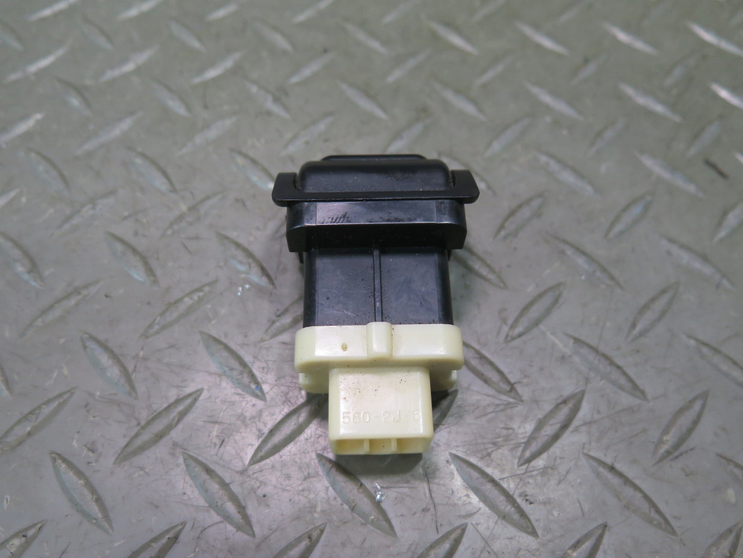 1991-1994 Toyota Land Cruiser FJ80 Rear Defrost Switch
