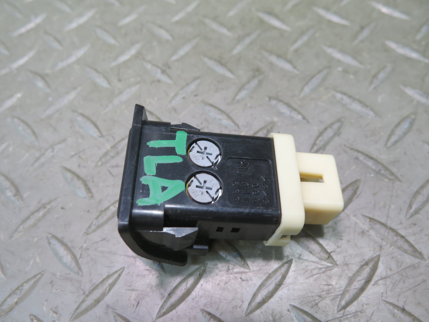 1991-1994 Toyota Land Cruiser FJ80 Rear Defrost Switch