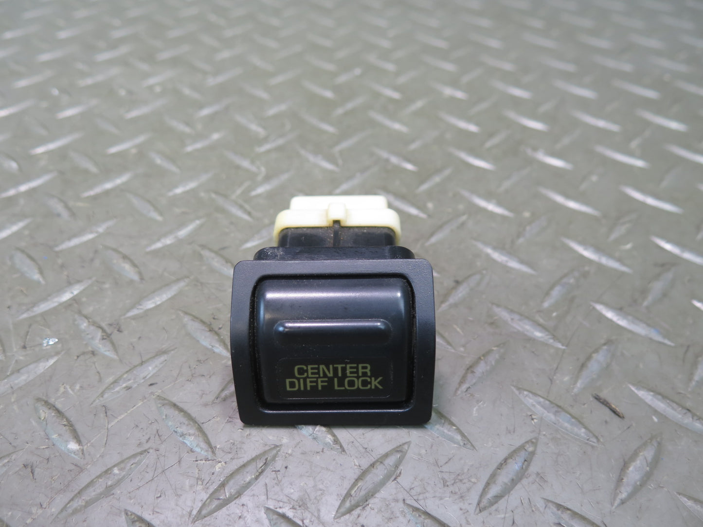 1991-1997 Toyota Land Cruiser FJ80 Differential Lock Switch
