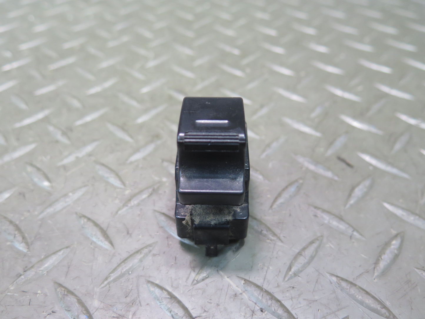 1991-1997 Toyota Land Cruiser FJ80 Rear Right Door Window Switch