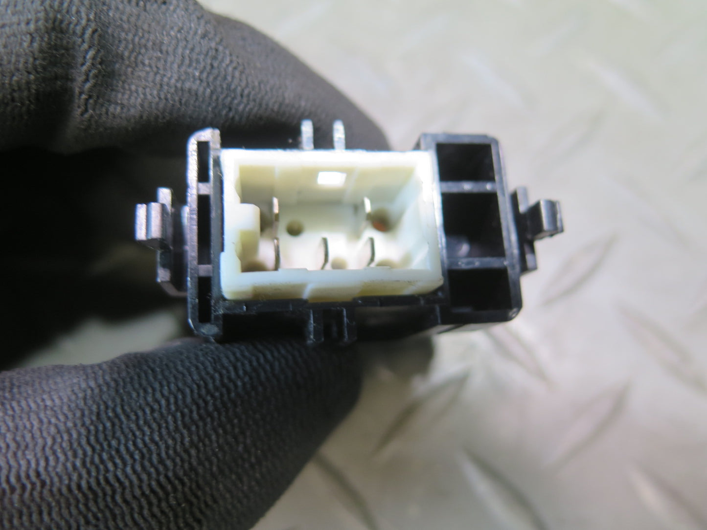 1991-1997 Toyota Land Cruiser FJ80 Rear Left Door Window Switch