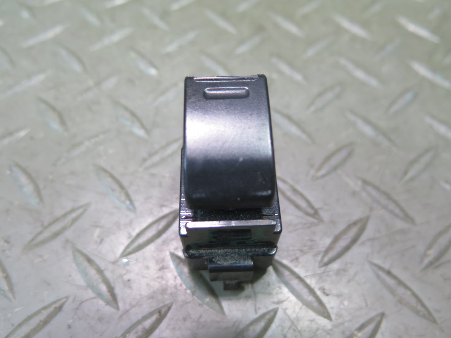 1991-1997 Toyota Land Cruiser FJ80 Rear Left Door Window Switch