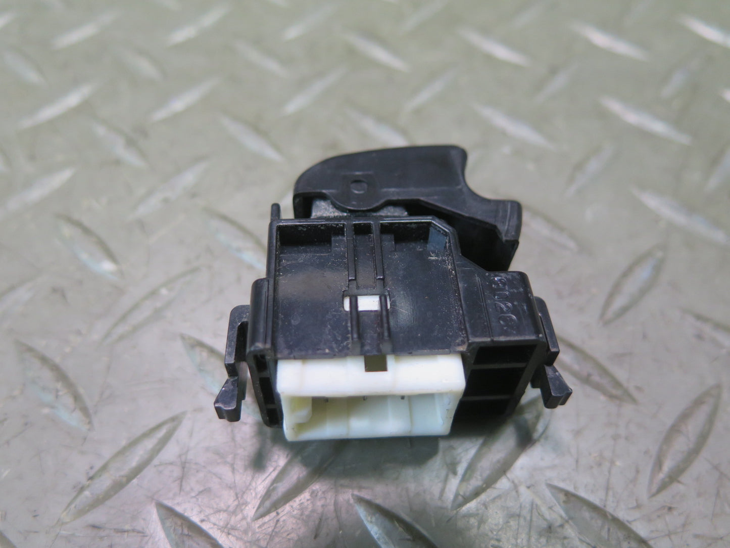 1991-1997 Toyota Land Cruiser FJ80 Rear Left Door Window Switch