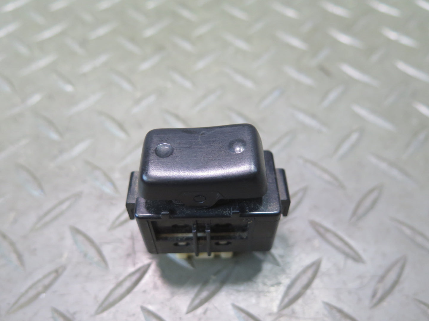 1991-1994 Toyota Land Cruiser FJ80 Front Right Door Lock Switch