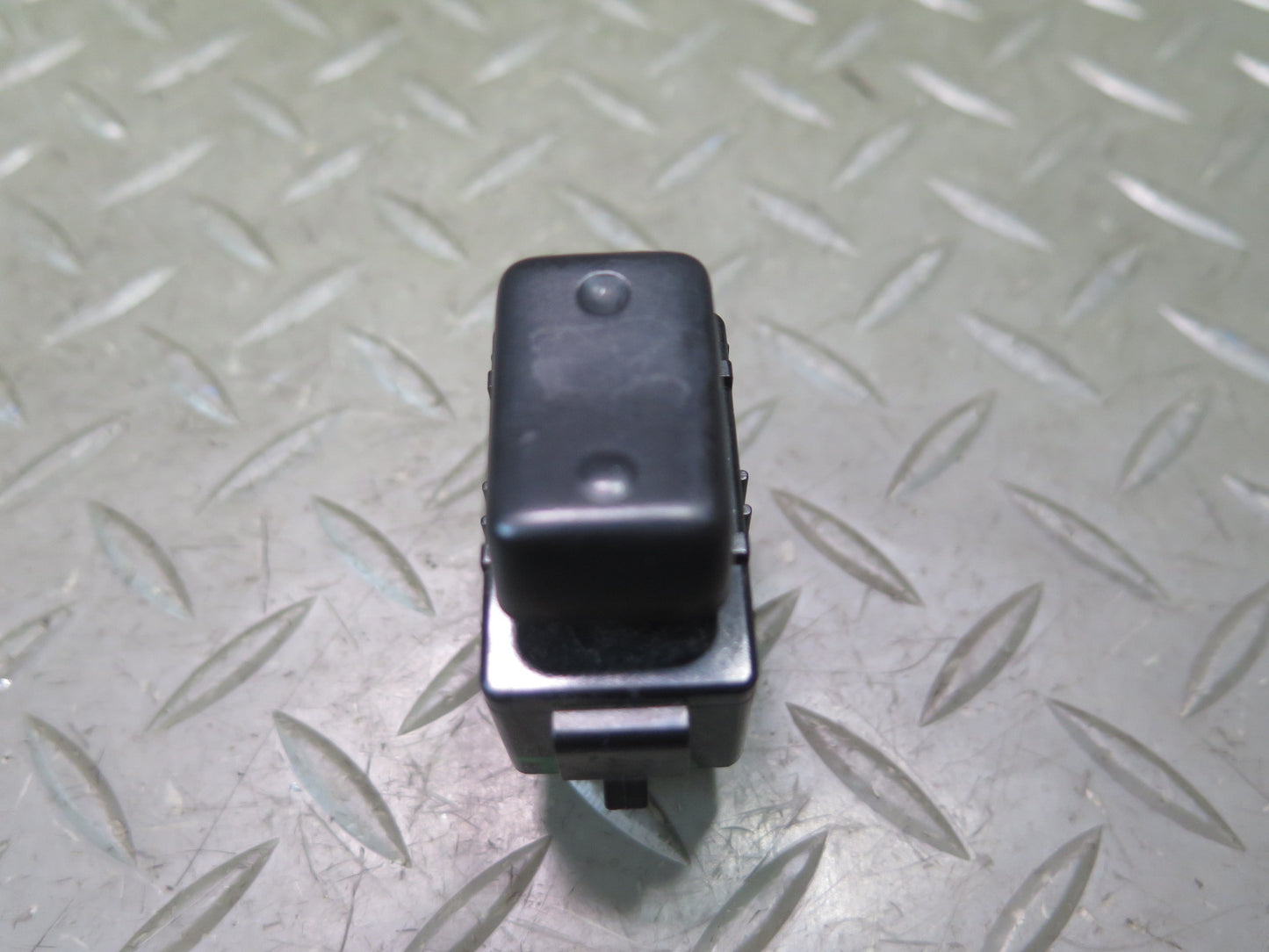 1991-1994 Toyota Land Cruiser FJ80 Front Right Door Lock Switch