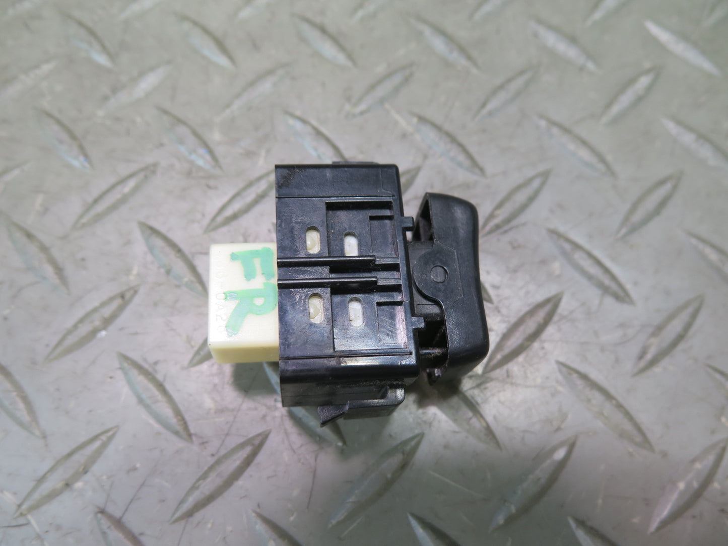 1991-1994 Toyota Land Cruiser FJ80 Front Right Door Lock Switch