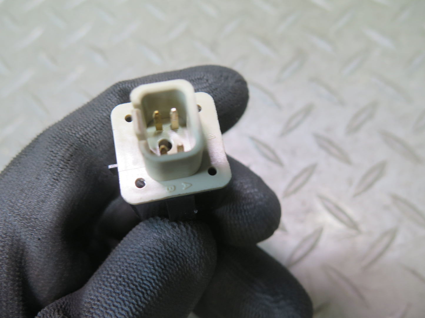 2004-2009 Cadillac XLR Rear Trunk Lid Release Switch Button Black