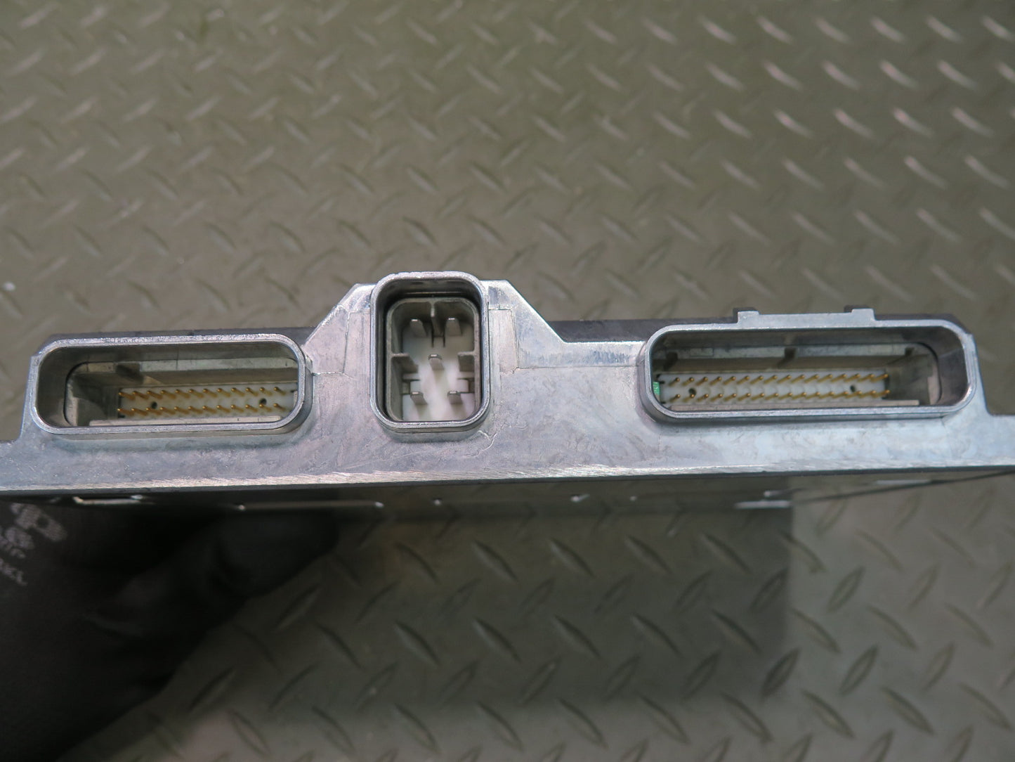 2004-2005 Cadillac XLR Active Suspension Control Module Unit 47K Miles