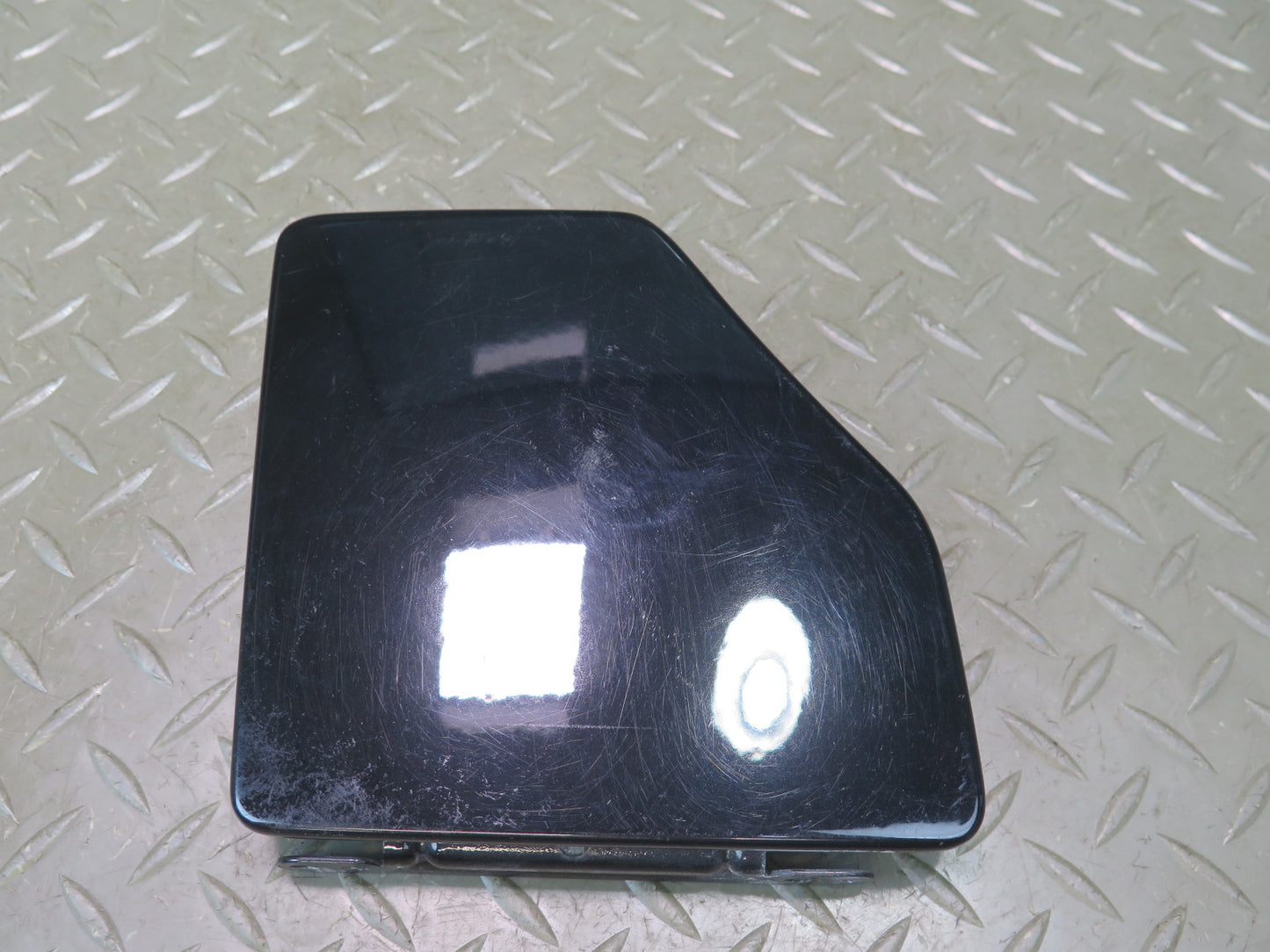 2004-2009 Cadillac XLR Fuel Tank Filler Door Lid Cover Black