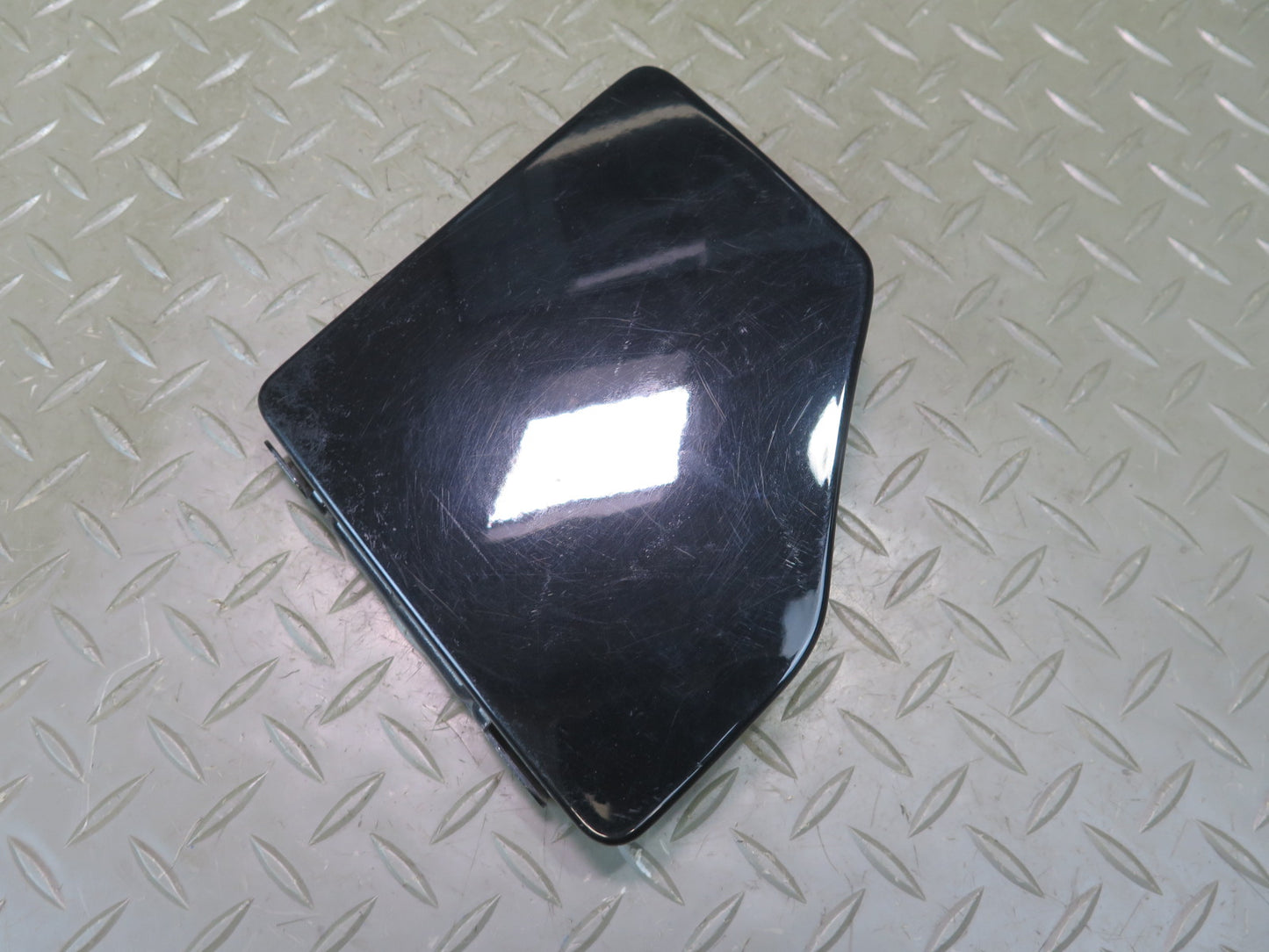 2004-2009 Cadillac XLR Fuel Tank Filler Door Lid Cover Black