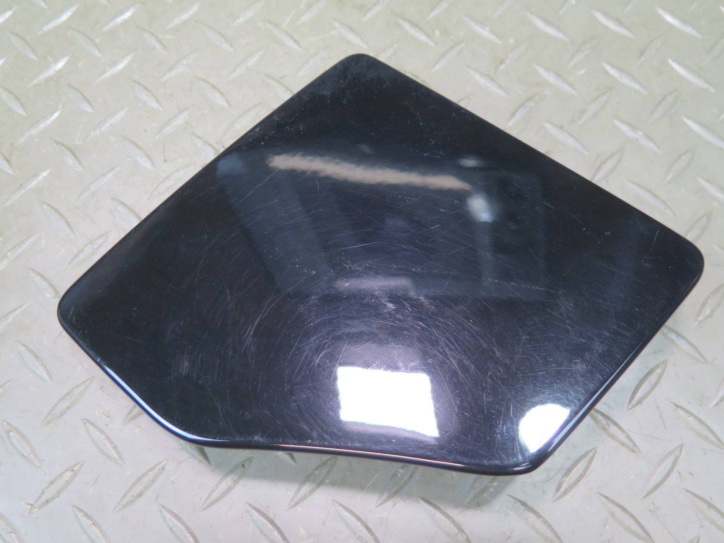 2004-2009 Cadillac XLR Fuel Tank Filler Door Lid Cover Black