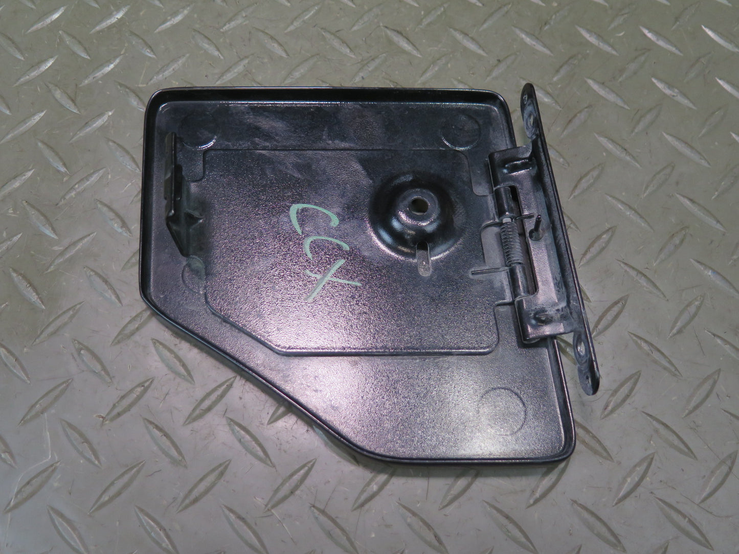 2004-2009 Cadillac XLR Fuel Tank Filler Door Lid Cover Black