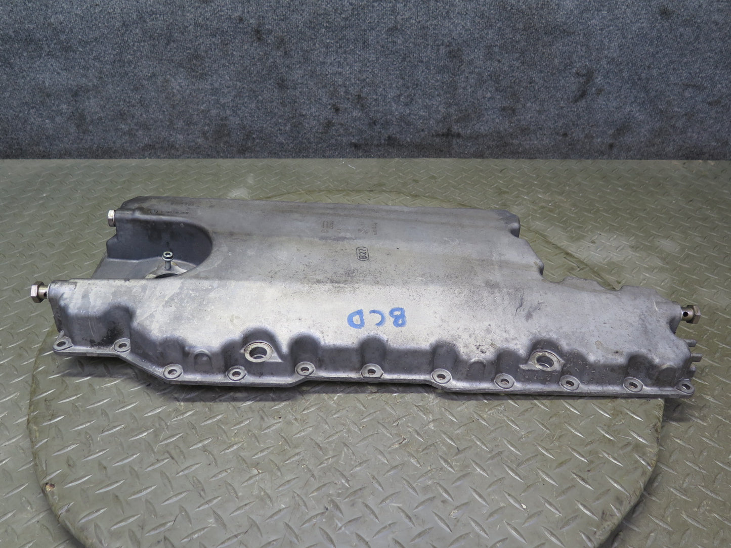 2006-2012 Bentley Flying Spur 6.0L W12 Engine Lower Oil Pan