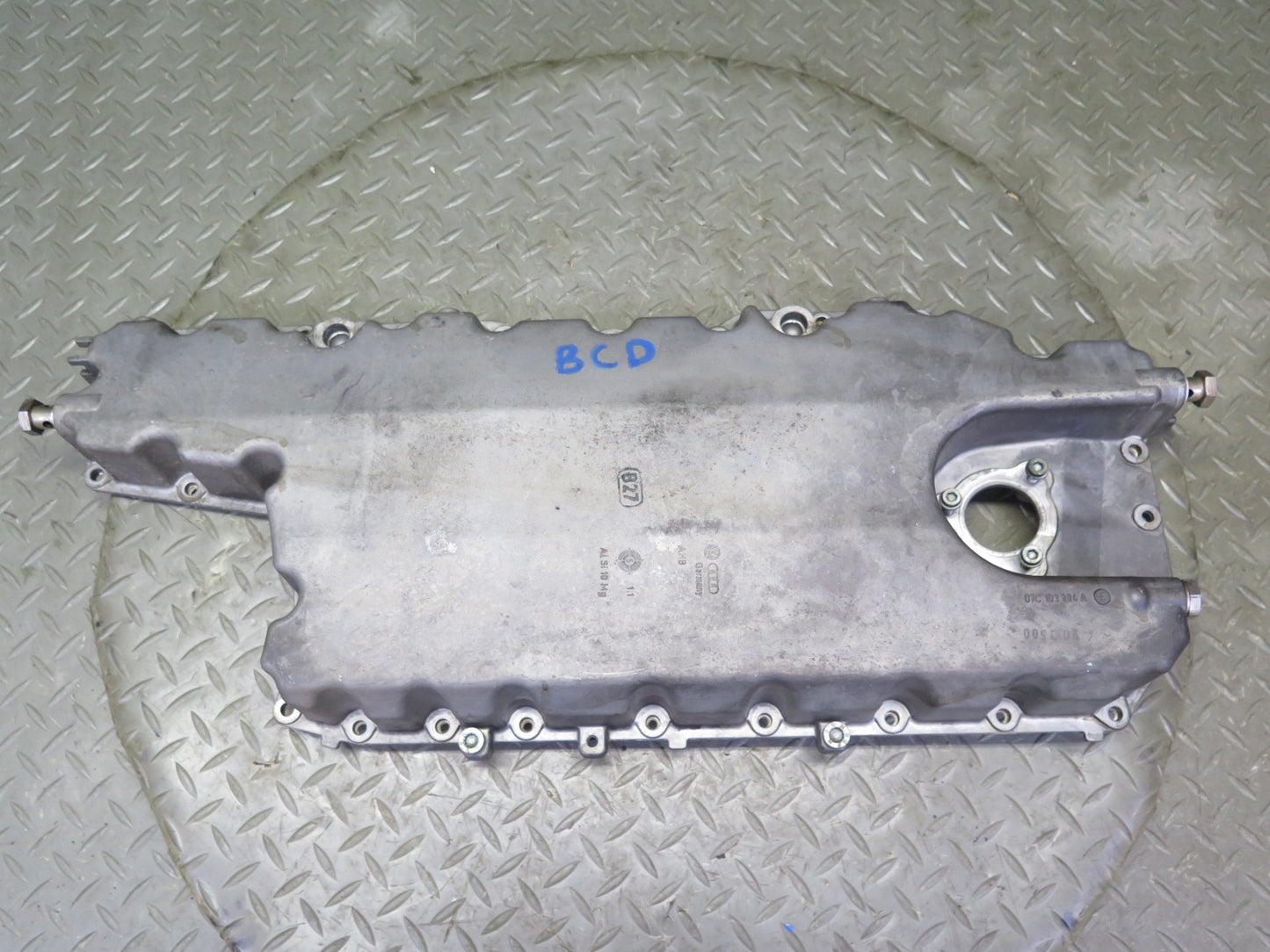 2006-2012 Bentley Flying Spur 6.0L W12 Engine Lower Oil Pan