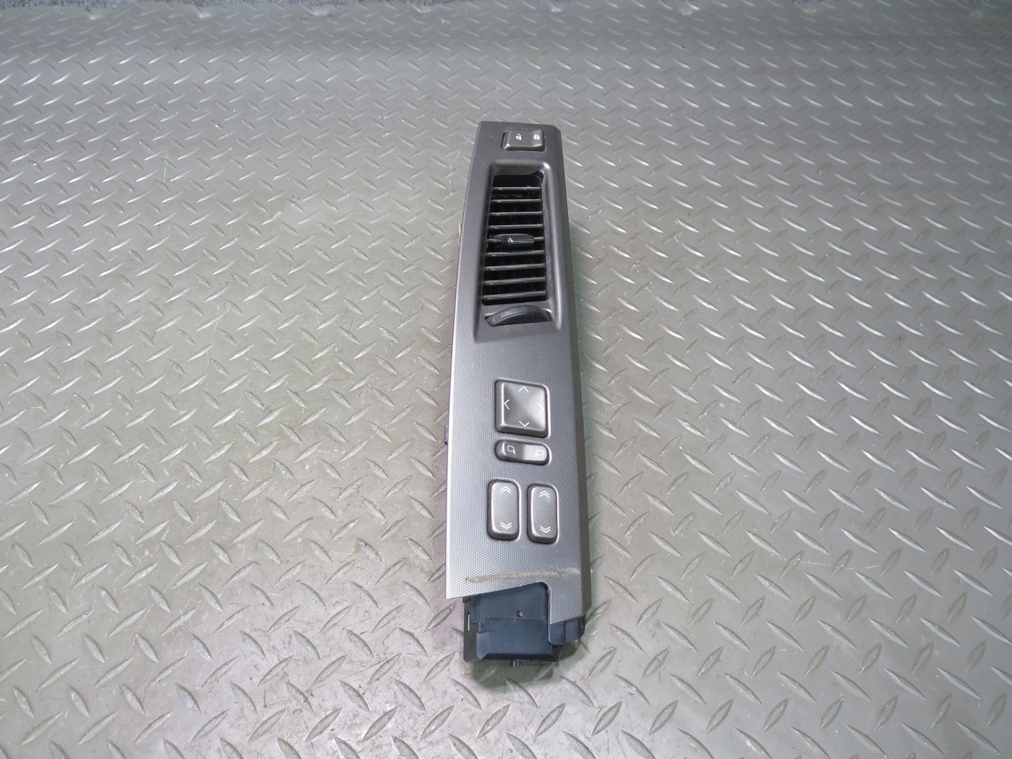 2004-2009 Cadillac XLR Left Side Door Air Vent Mirror Window Switch Panel