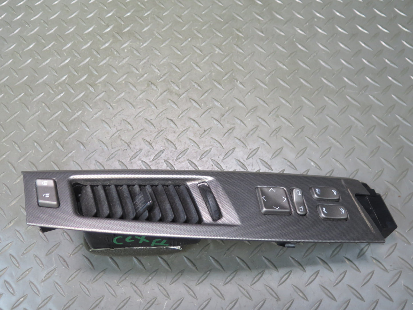 2004-2009 Cadillac XLR Left Side Door Air Vent Mirror Window Switch Panel