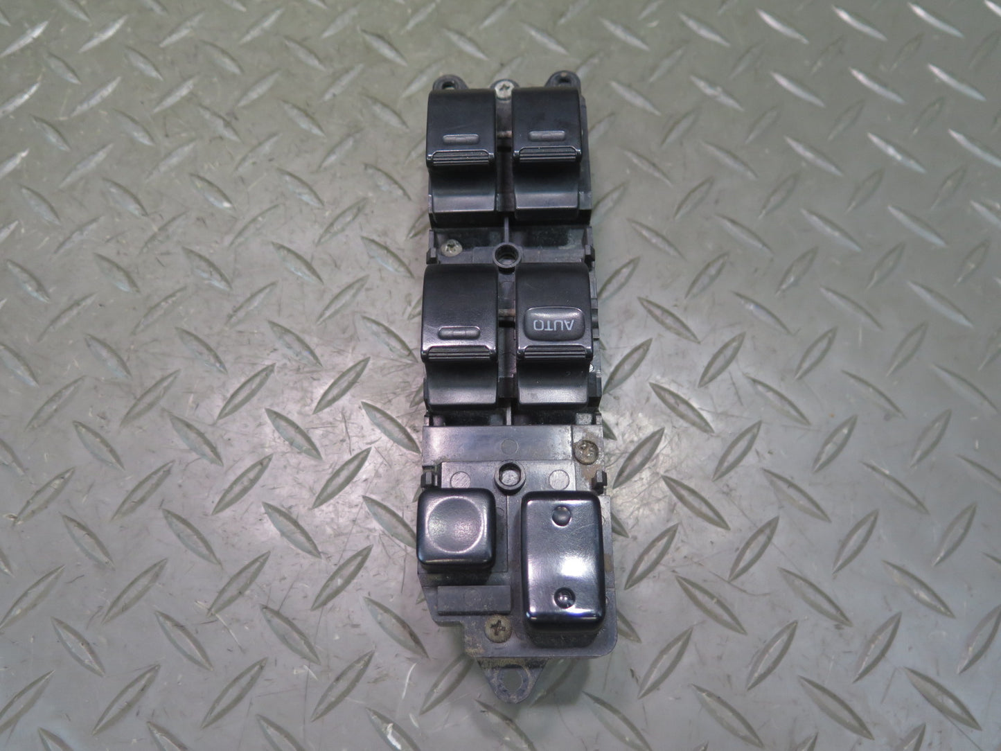1991-1994 Toyota Land Cruiser FJ80 Front Left Master Power Window Switch