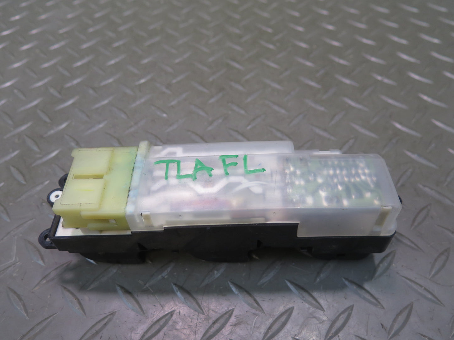 1991-1994 Toyota Land Cruiser FJ80 Front Left Master Power Window Switch