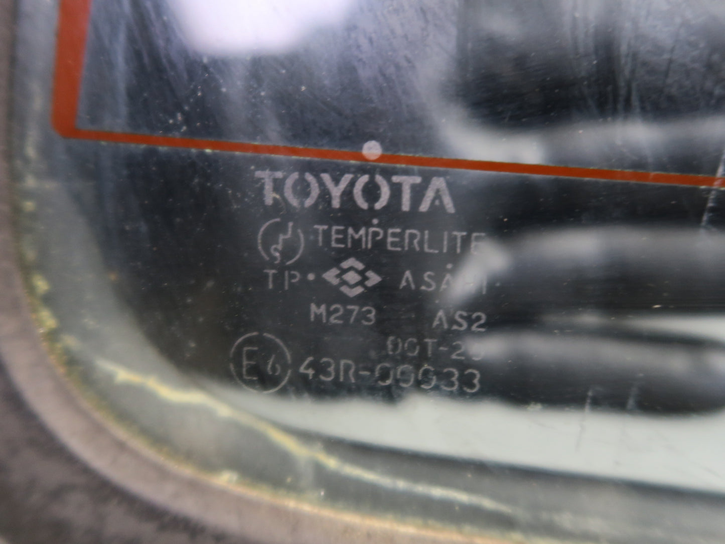 1991-1997 Toyota Land Cruiser FJ80 Rear Back Upper Door Tailgate Trunk Lid White