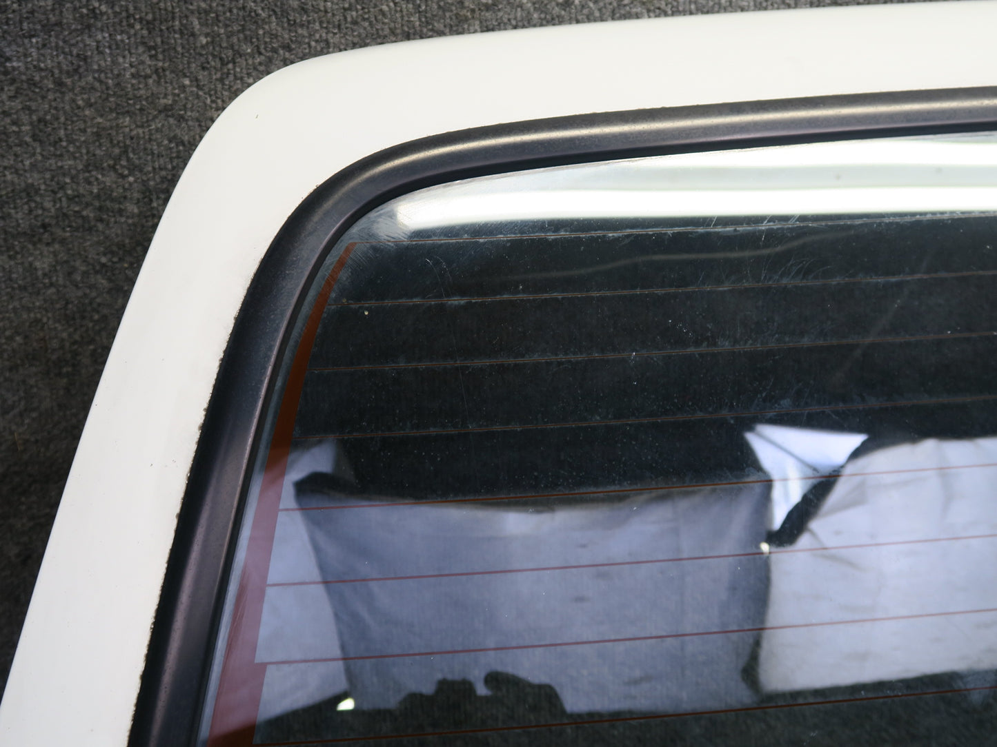 1991-1997 Toyota Land Cruiser FJ80 Rear Back Upper Door Tailgate Trunk Lid White