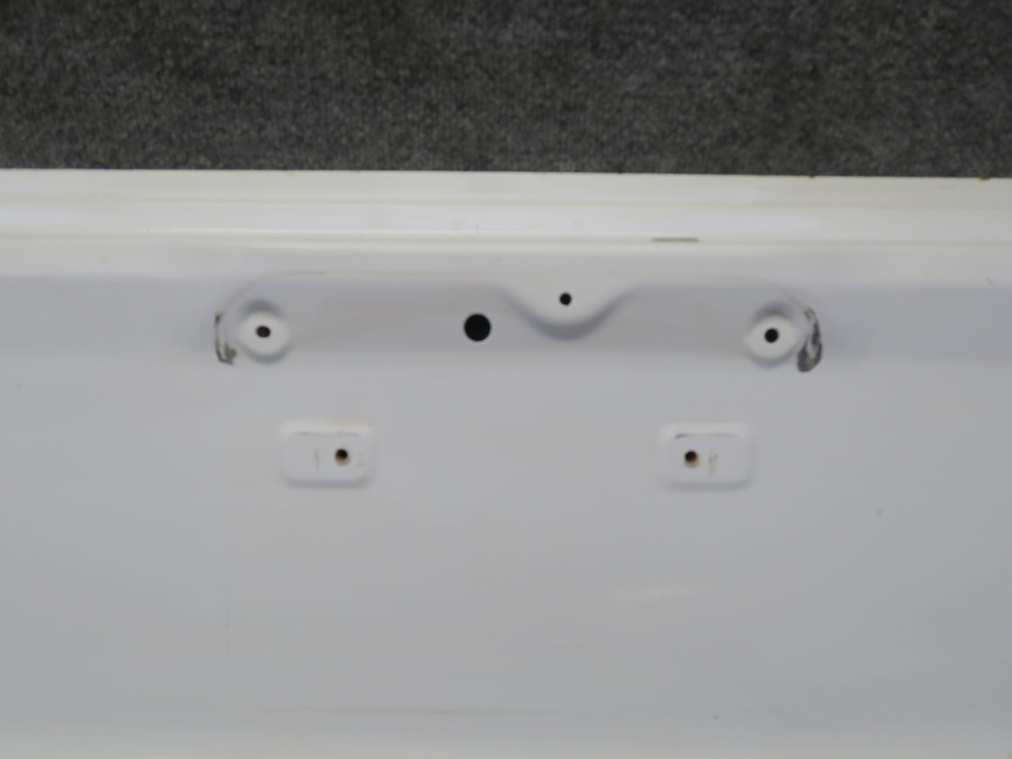 1991-1997 Toyota Land Cruiser FJ80 Rear Back Lower Door Tailgate Trunk Lid White