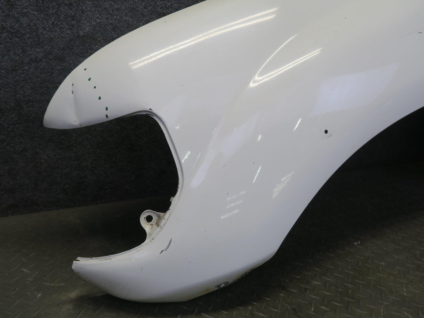 1991-1992 Toyota Land Cruiser FJ80 Front Left Side Fender Shell Panel White