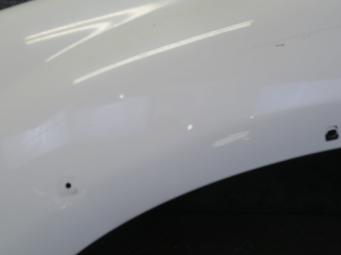 1991-1992 Toyota Land Cruiser FJ80 Front Left Side Fender Shell Panel White