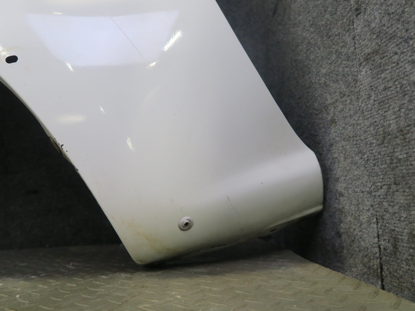 1991-1992 Toyota Land Cruiser FJ80 Front Left Side Fender Shell Panel White