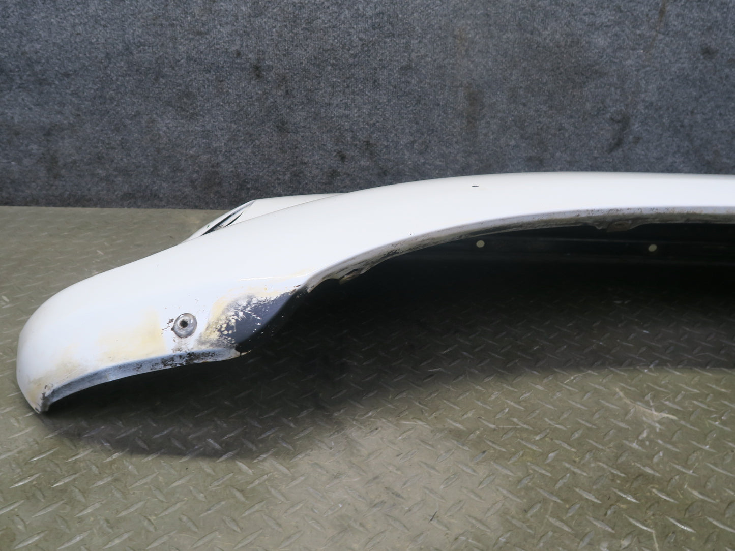 1991-1992 Toyota Land Cruiser FJ80 Front Left Side Fender Shell Panel White