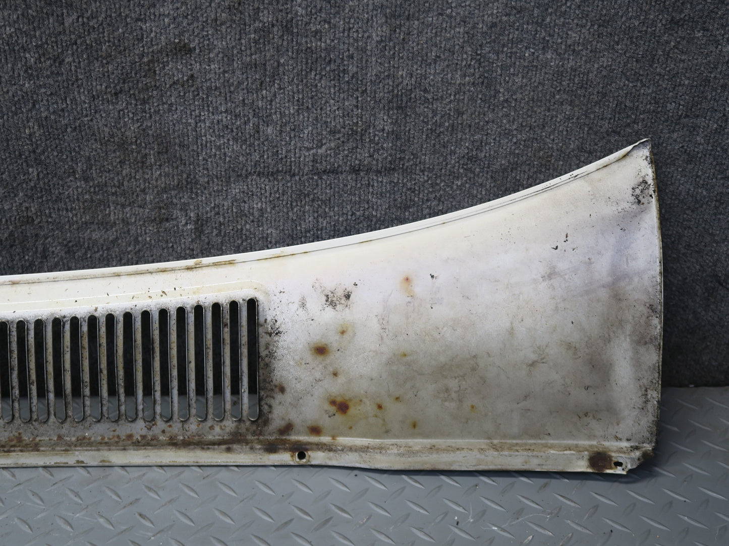 1991-1992 Toyota Land Cruiser FJ80 Front Windshield Wiper Vent Cowl Panel White