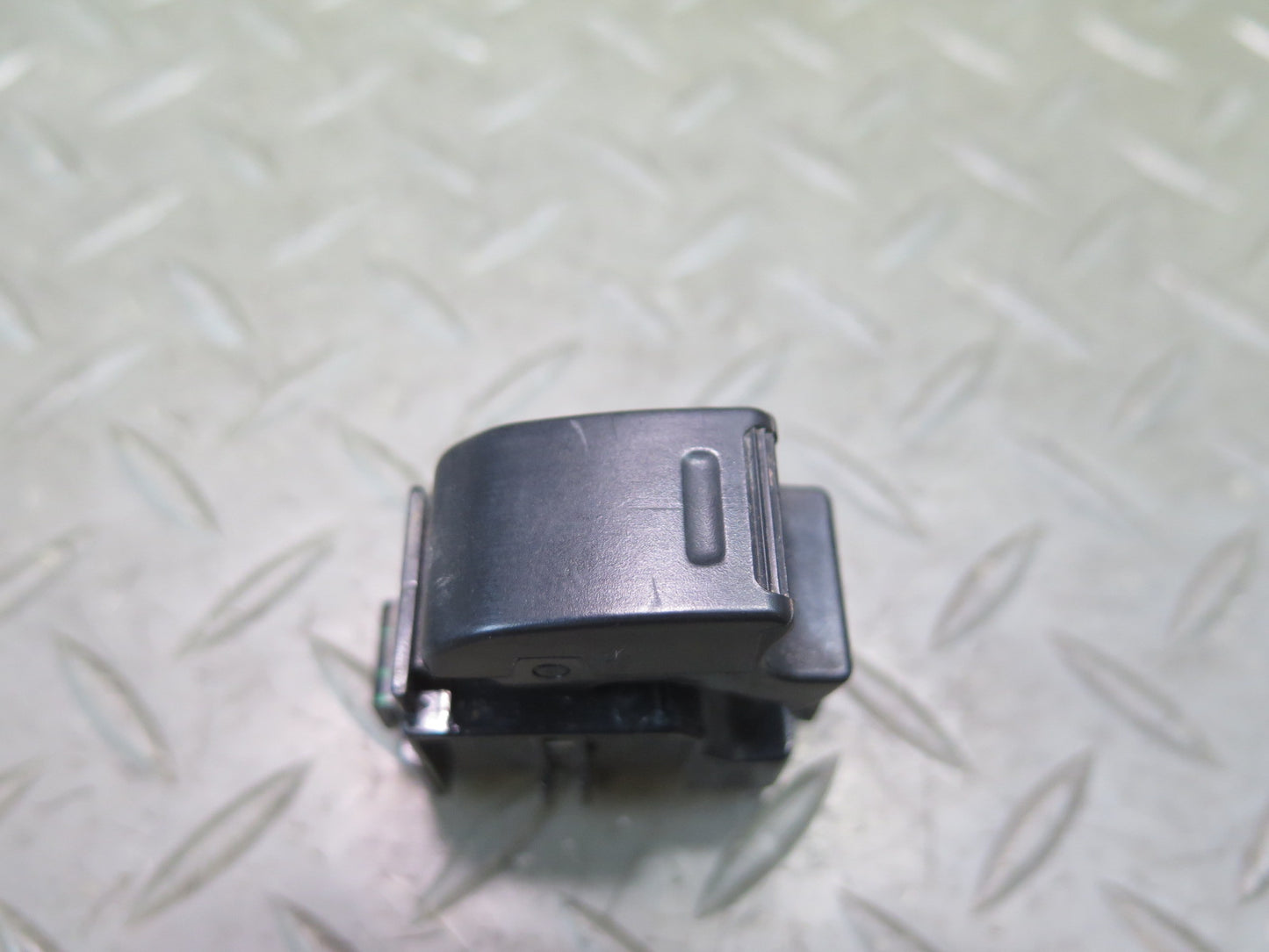1991-1997 Toyota Land Cruiser FJ80 Front Right Door Window Switch