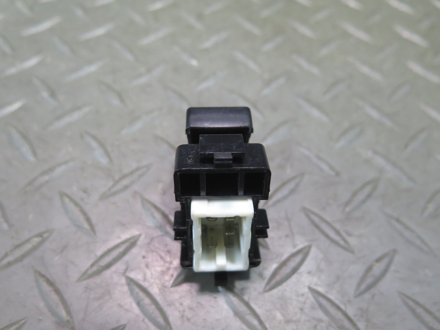 1991-1997 Toyota Land Cruiser FJ80 Front Right Door Window Switch