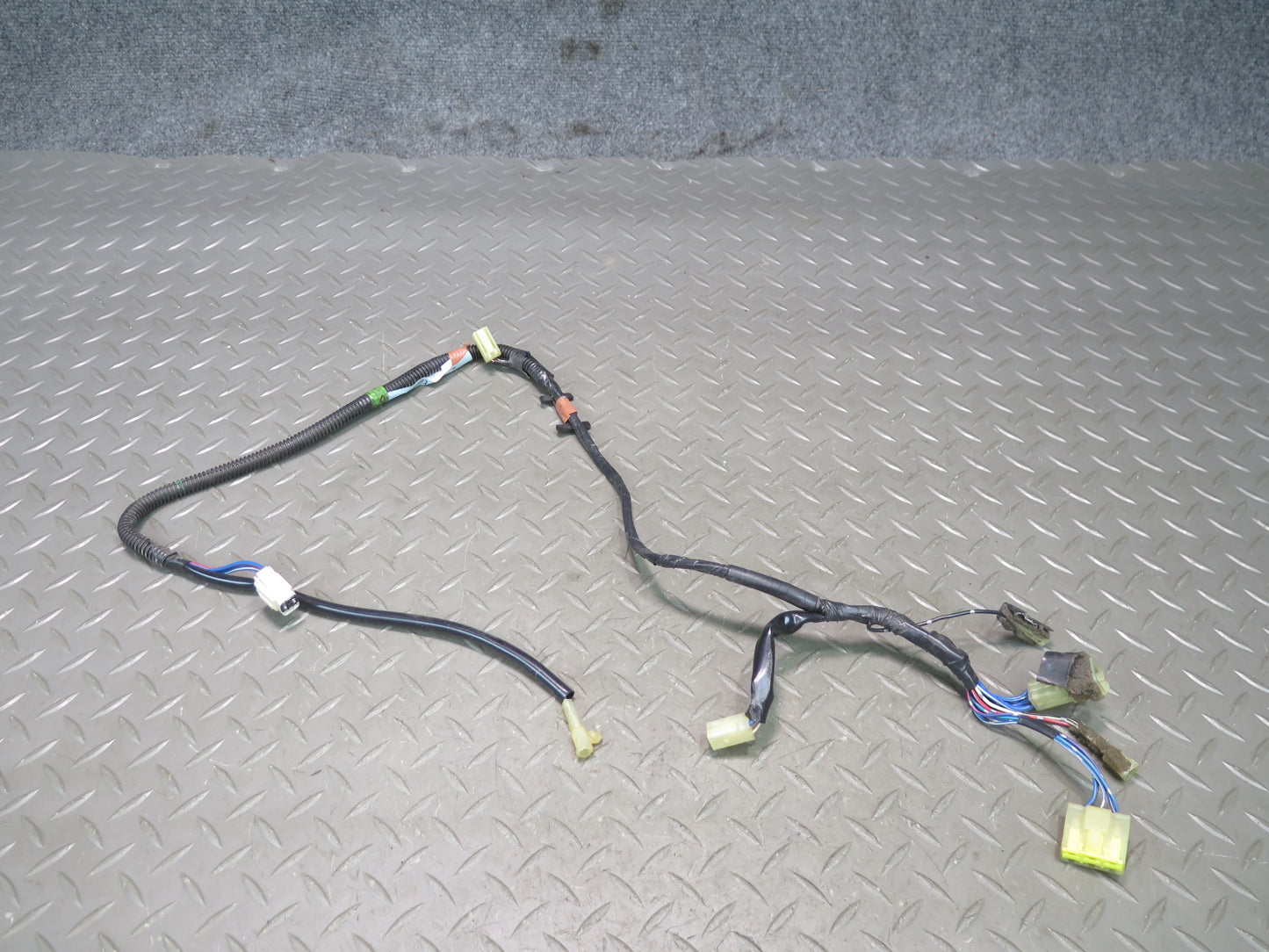 1992 Toyota Land Cruiser FJ80 Rear Upper Tailgate Trunk Door Wire Wiring Harness