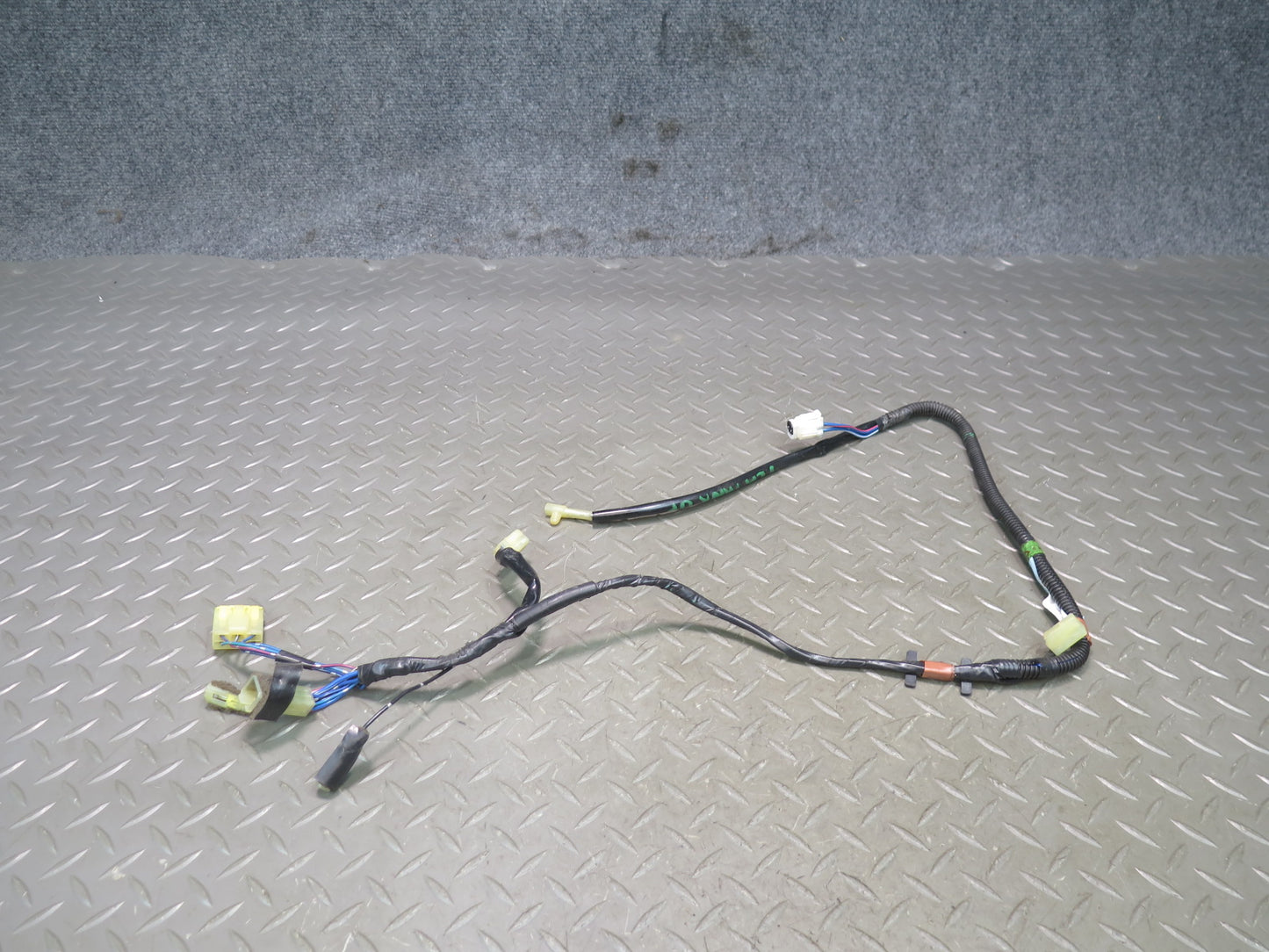 1992 Toyota Land Cruiser FJ80 Rear Upper Tailgate Trunk Door Wire Wiring Harness