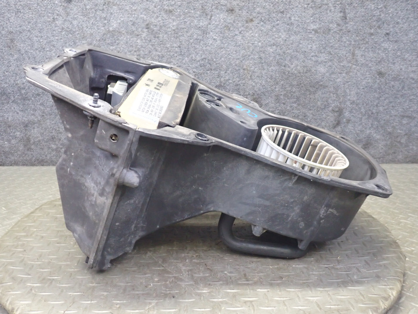 90-93 Chevrolet Corvette C4 A/C Air Conditioning Blower Motor Evaporator Box OEM