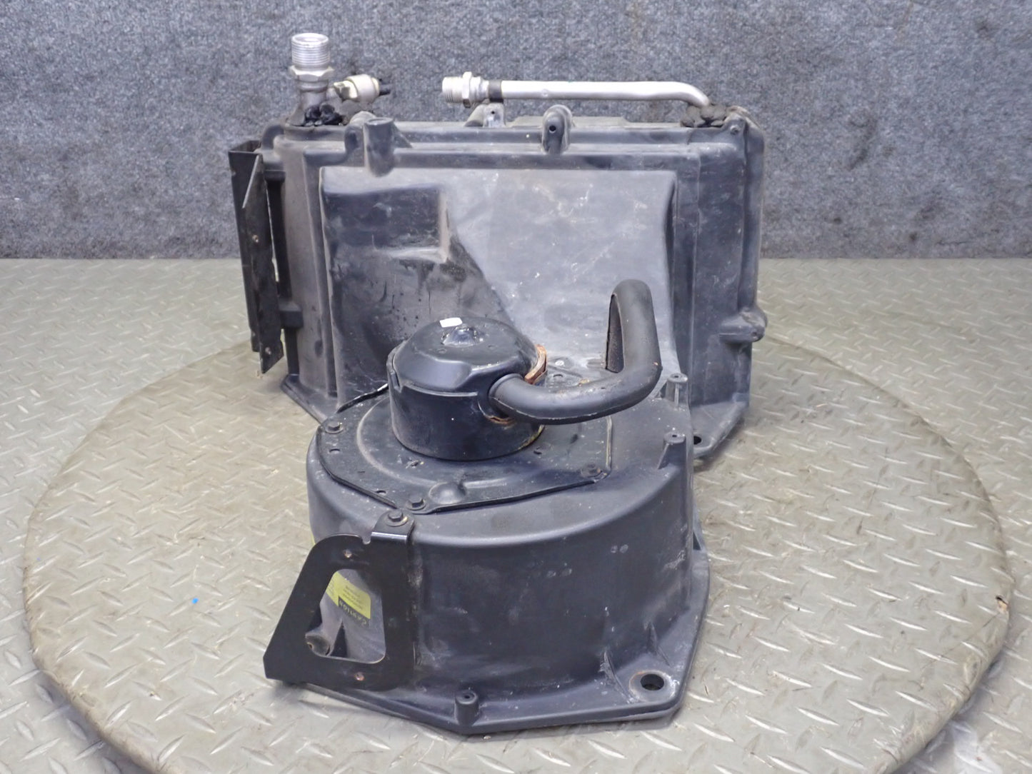 90-93 Chevrolet Corvette C4 A/C Air Conditioning Blower Motor Evaporator Box OEM