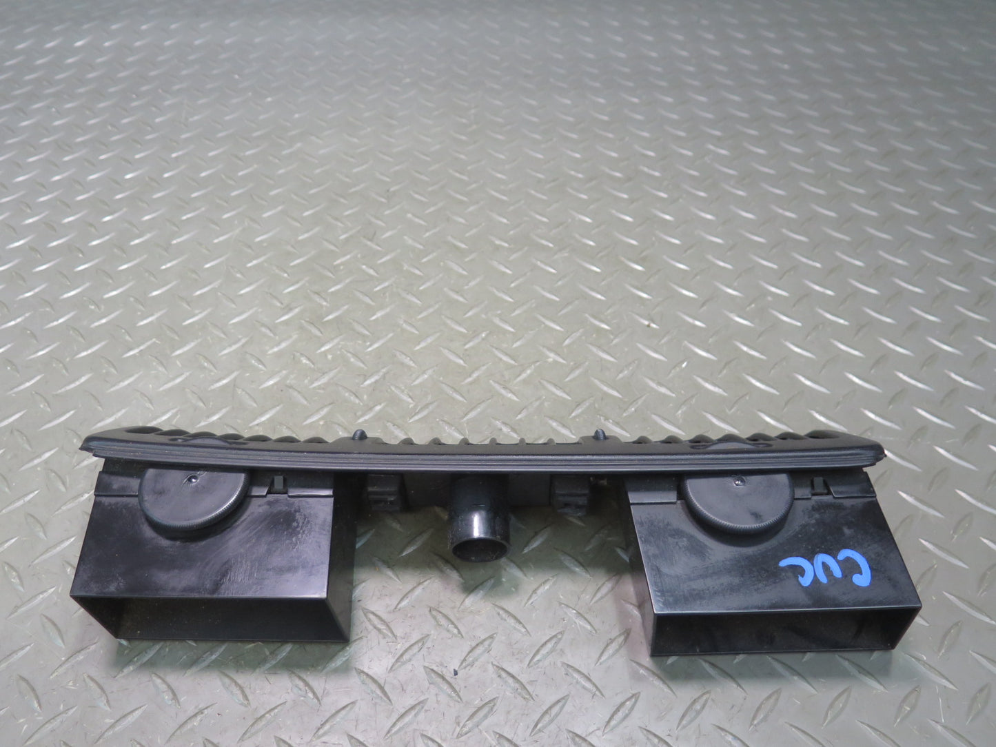 90-93 Chevrolet Corvette C4 Dash Right Air Vent Grille 10100156 OEM