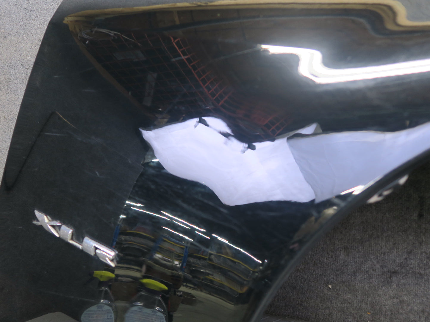 2004-2009 Cadillac XLR Front Right Pass Side Fender Panel Cover Shell Black