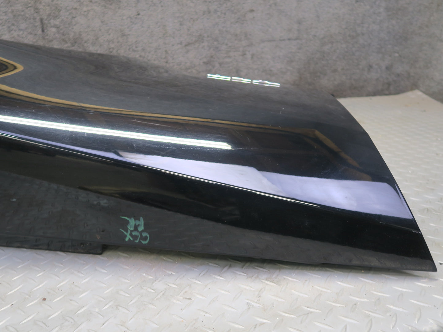 2004-2009 Cadillac XLR Front Right Pass Side Fender Panel Cover Shell Black