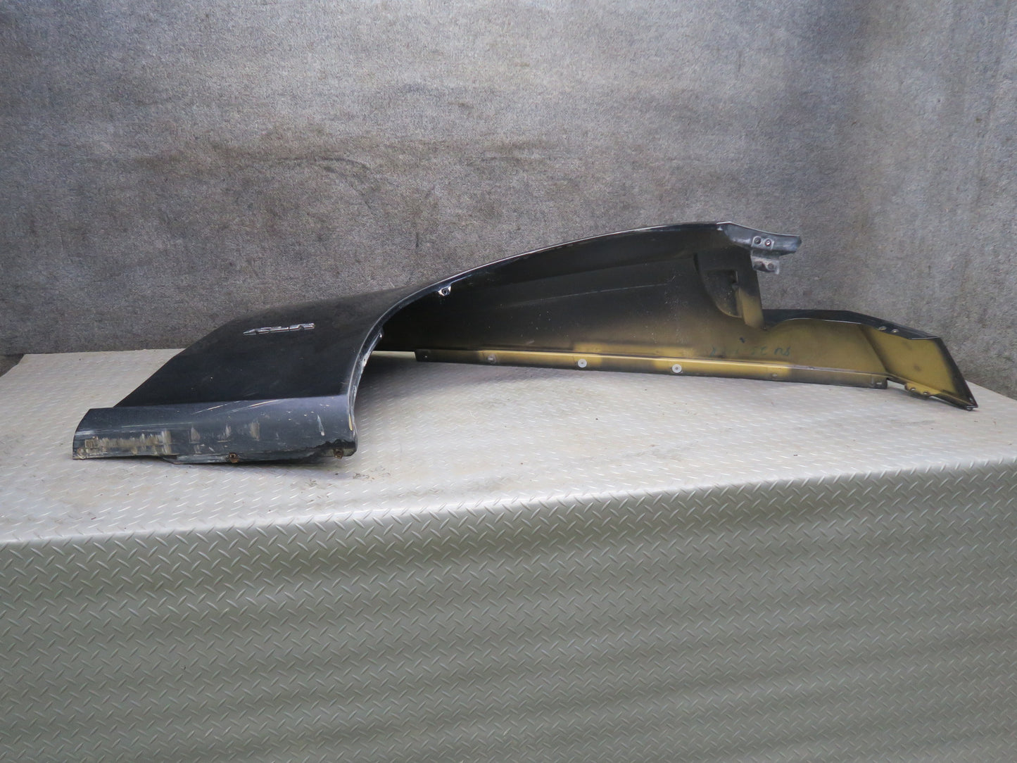 2004-2009 Cadillac XLR Front Right Pass Side Fender Panel Cover Shell Black