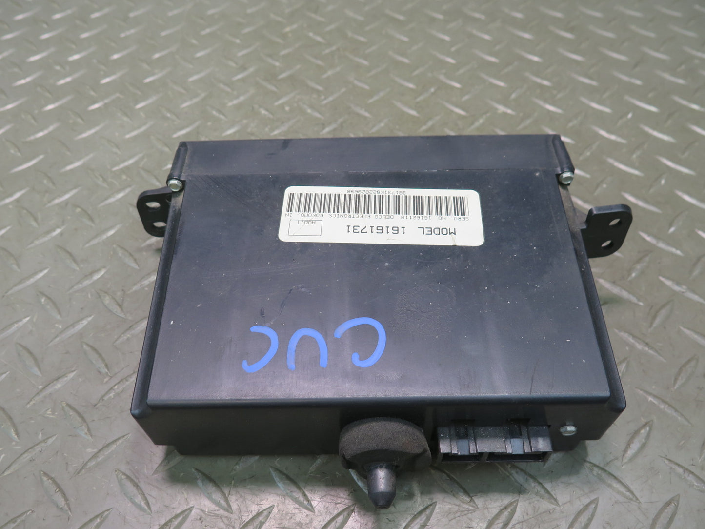 92-93 Chevrolet Corvette C4 A/C Heater Climate Control Switch Panel 16161731 OEM