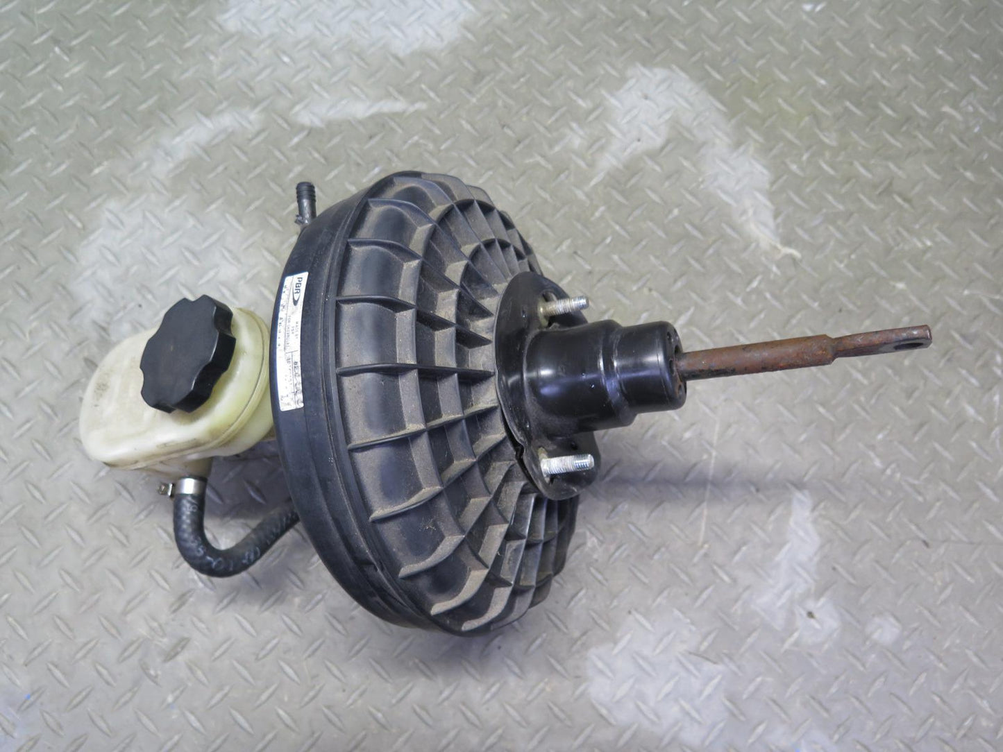 1993 Chevrolet Corvette C4 M/T Brake Master Cylinder Booster Fluid Reservoir OEM