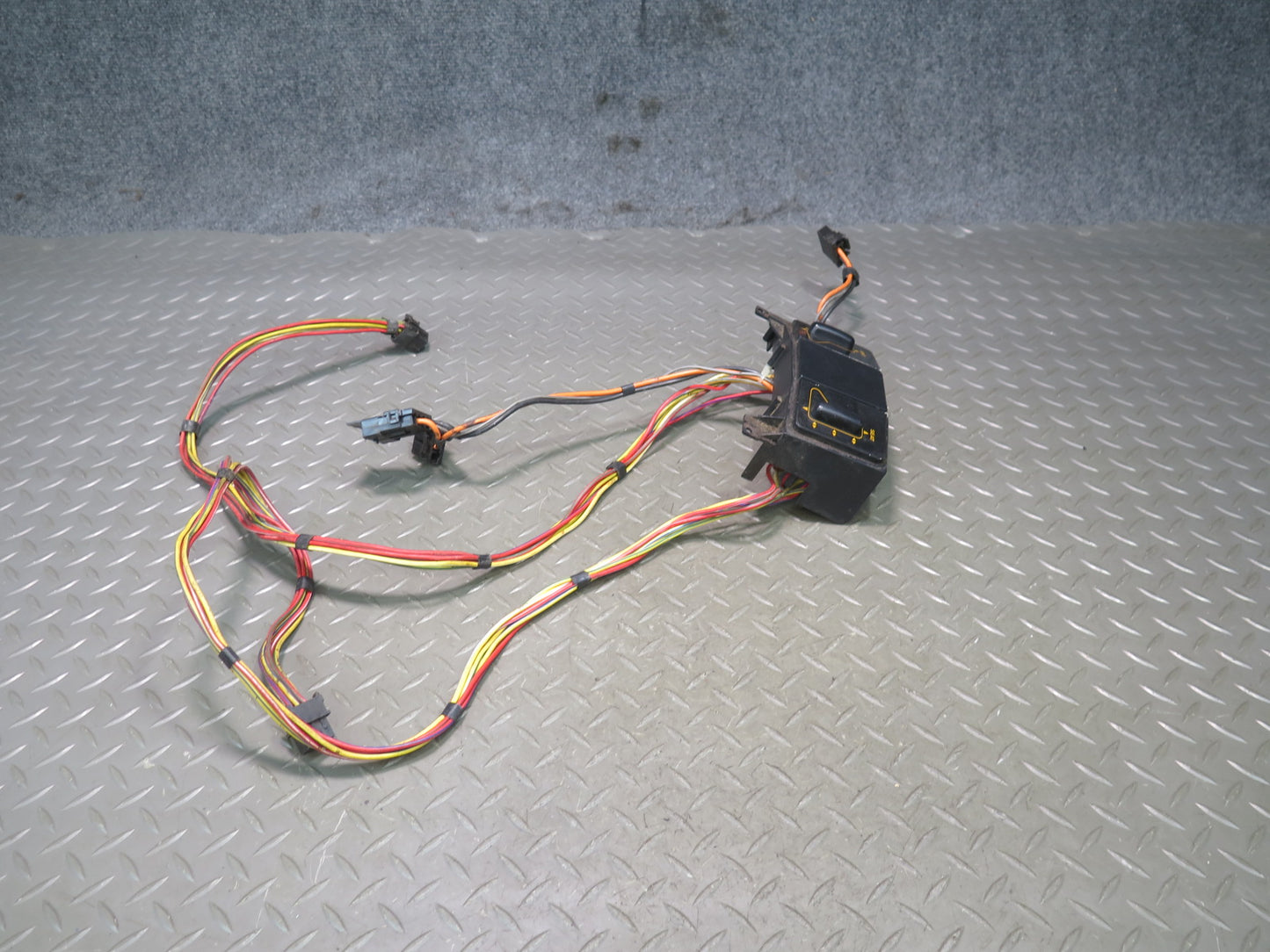92-93 Chevrolet Corvette C4 Front Left & Right Seat Switch w Wiring 10161842 OEM